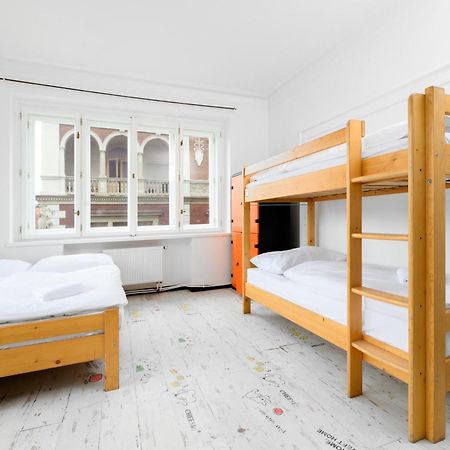 Benedikt City Center Hostel Prague Exterior photo