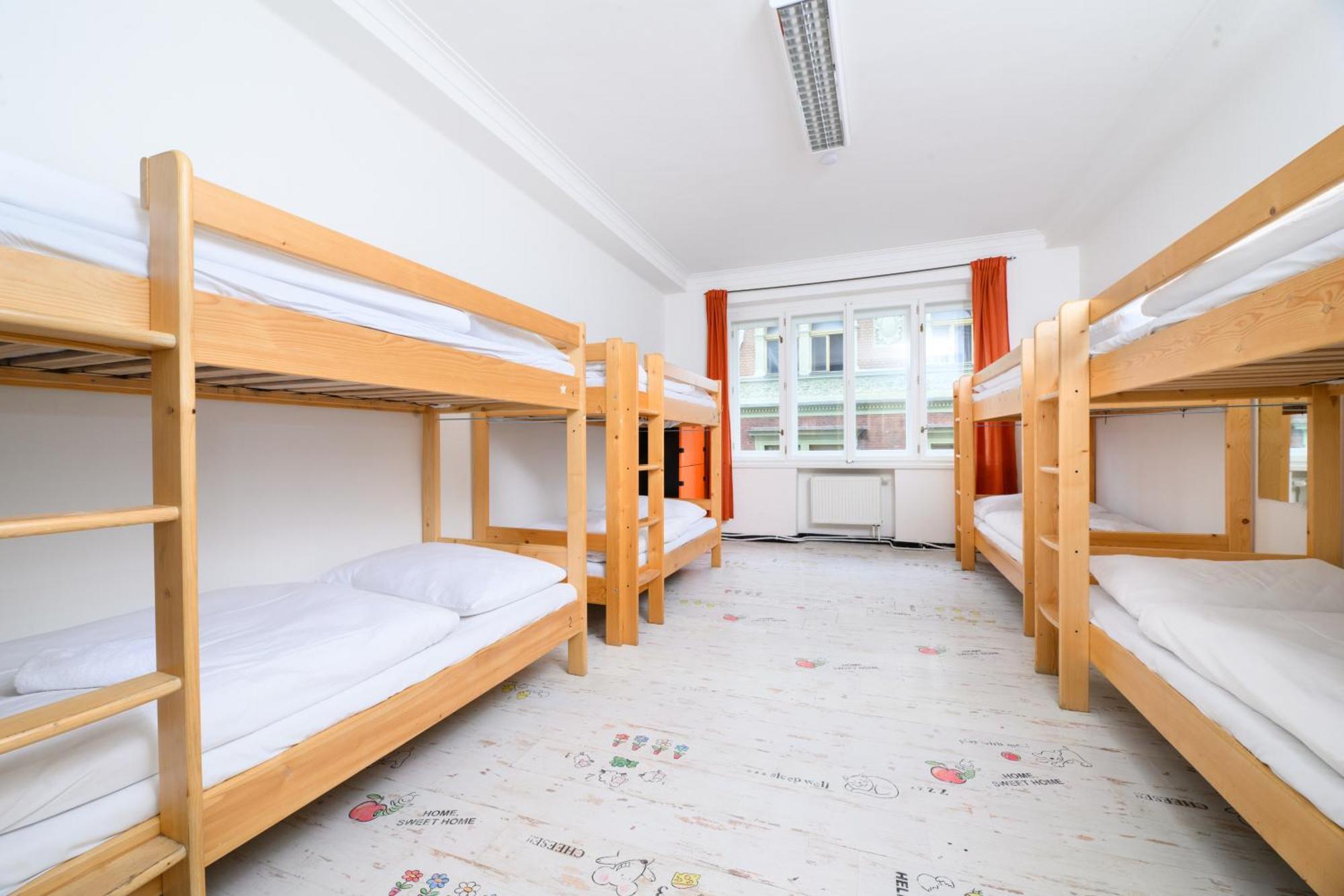 Benedikt City Center Hostel Prague Exterior photo